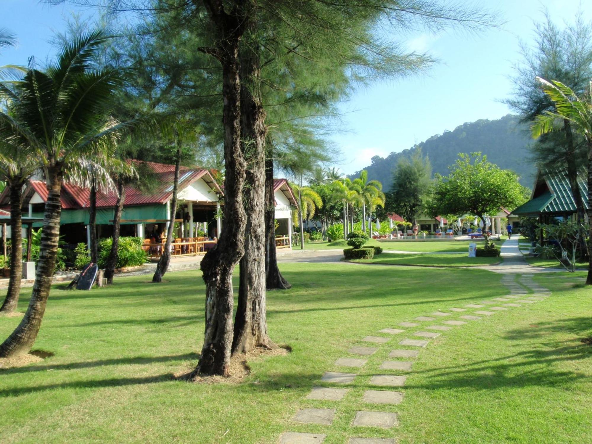 Golden Bay Cottage - Sha Extra Plus Koh Lanta Bagian luar foto