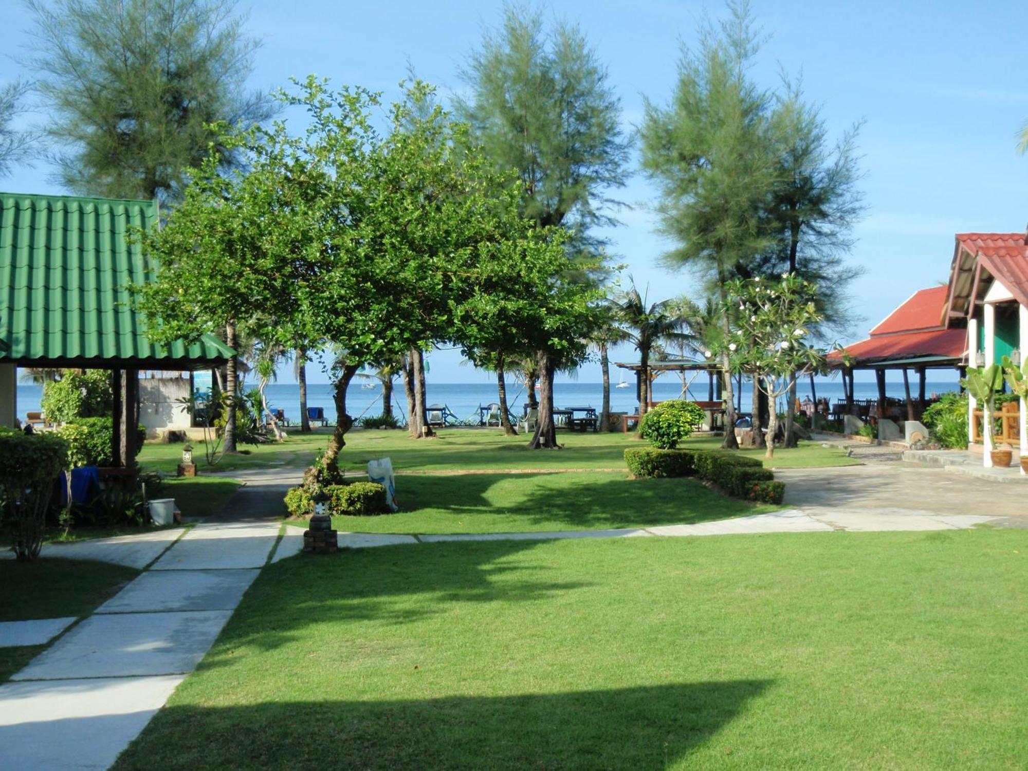Golden Bay Cottage - Sha Extra Plus Koh Lanta Bagian luar foto