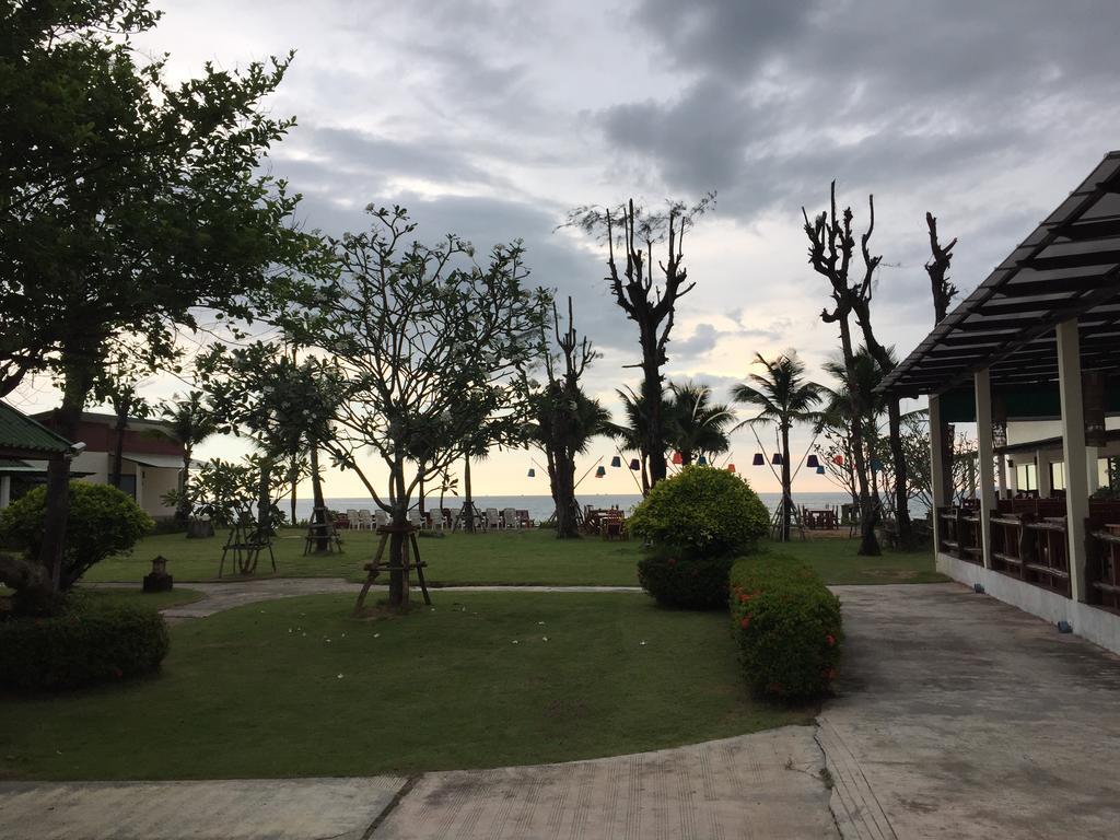 Golden Bay Cottage - Sha Extra Plus Koh Lanta Bagian luar foto