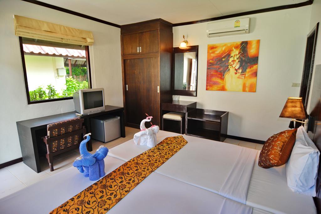 Golden Bay Cottage - Sha Extra Plus Koh Lanta Bagian luar foto