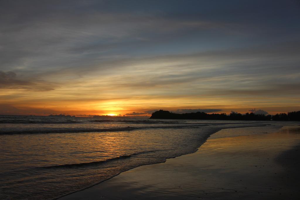 Golden Bay Cottage - Sha Extra Plus Koh Lanta Bagian luar foto